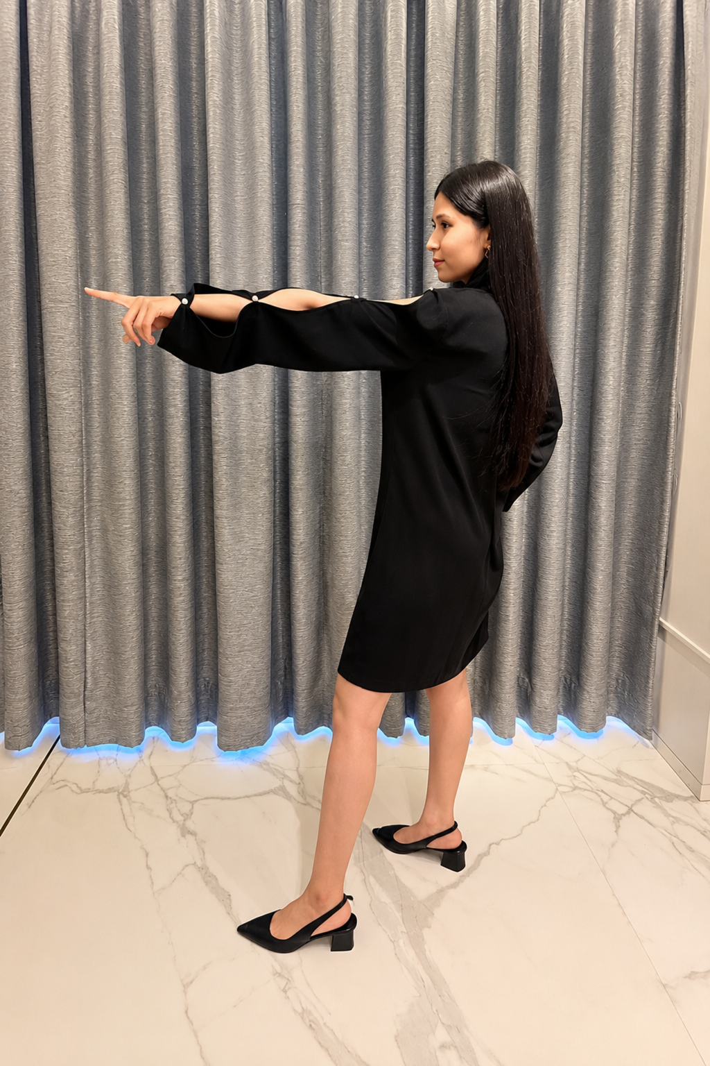 Chic Black Slit Sleeve Dress