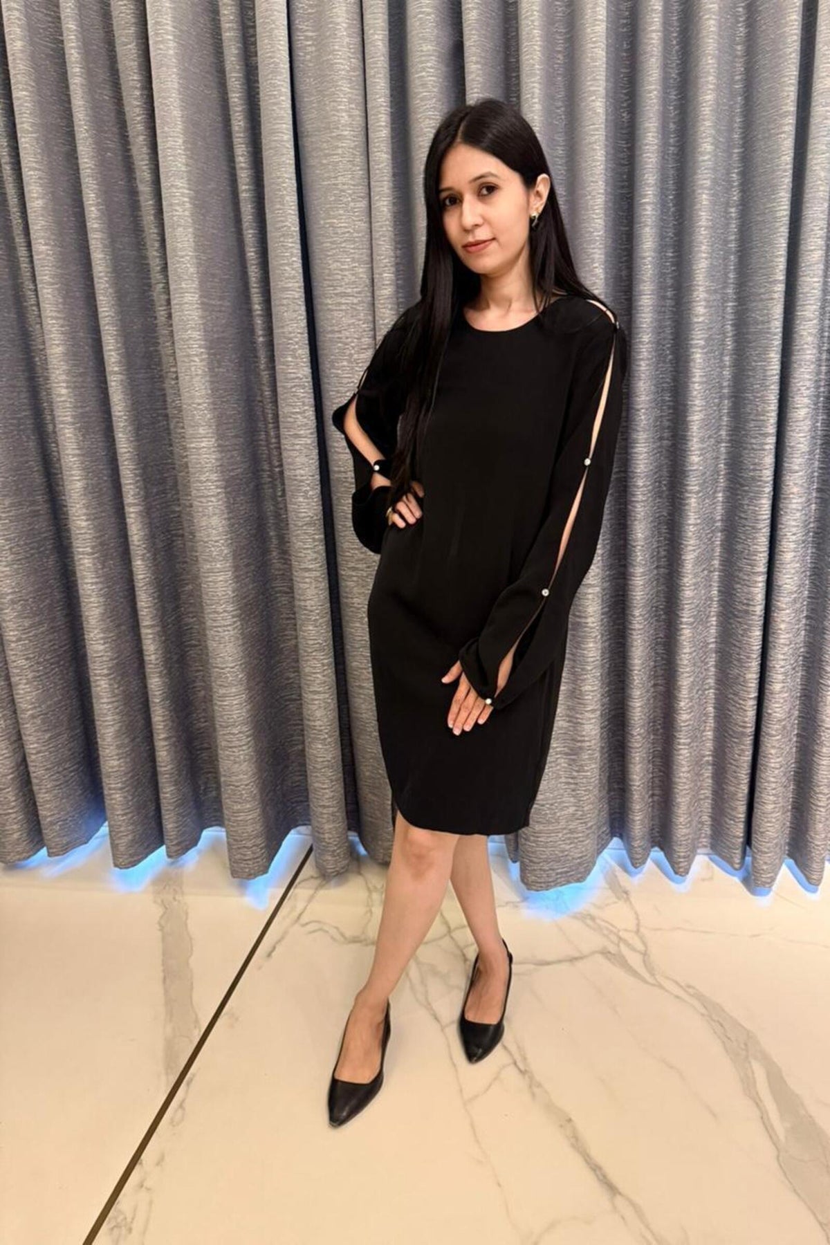 Chic Black Slit Sleeve Dress