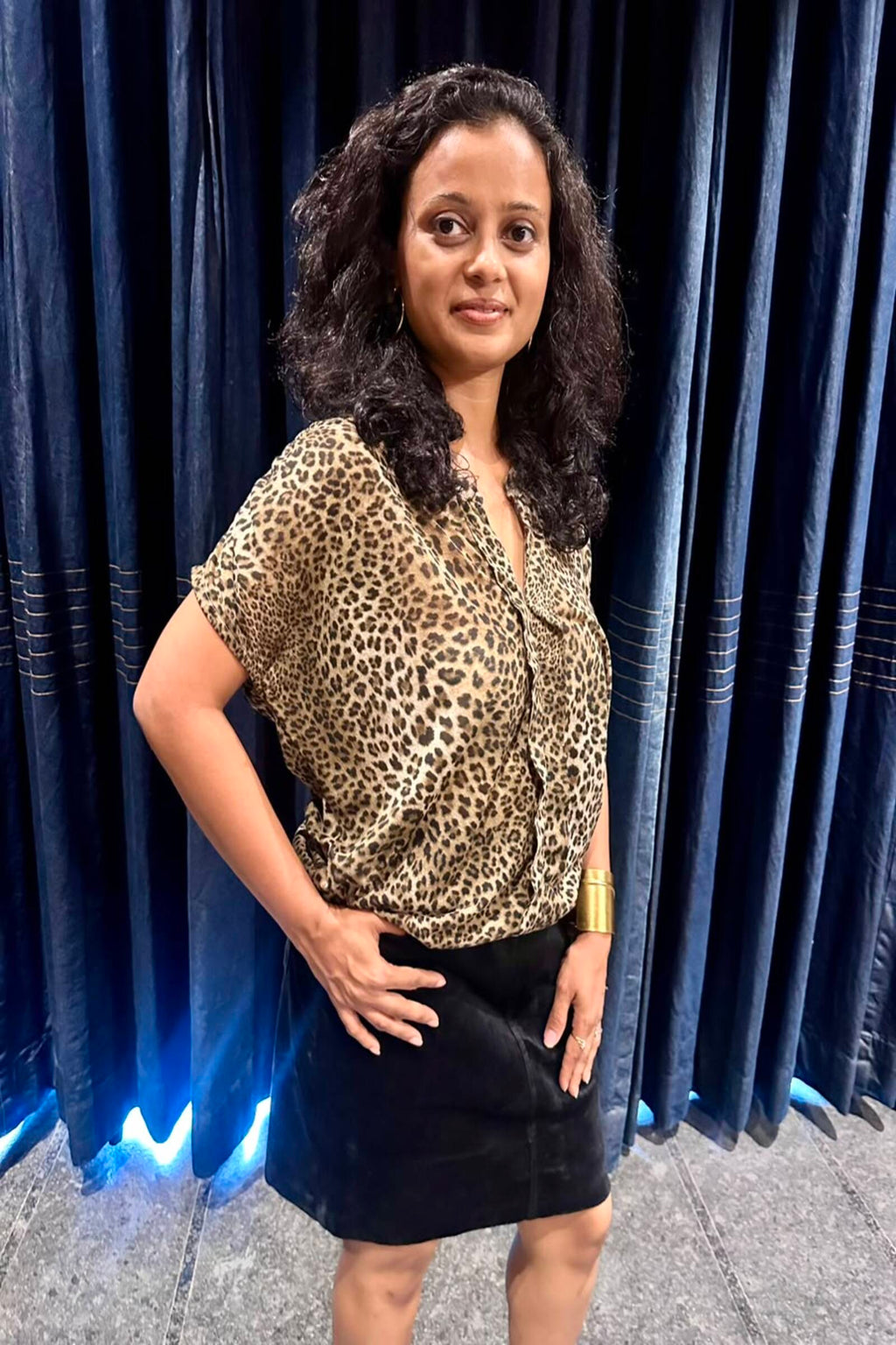 Elegant Leopard Print Short Sleeve Top