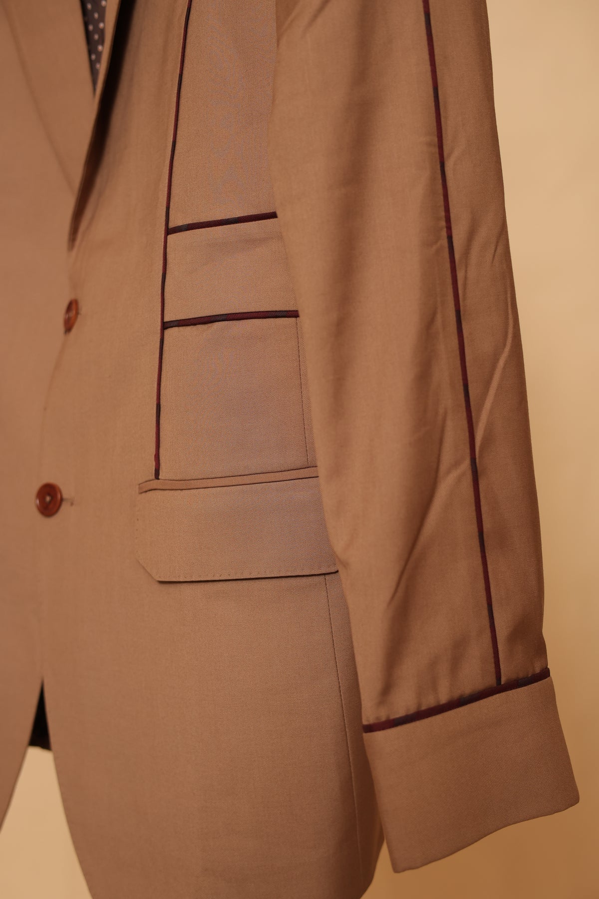 Men’s Tan Brown Contrast Piping Blazer