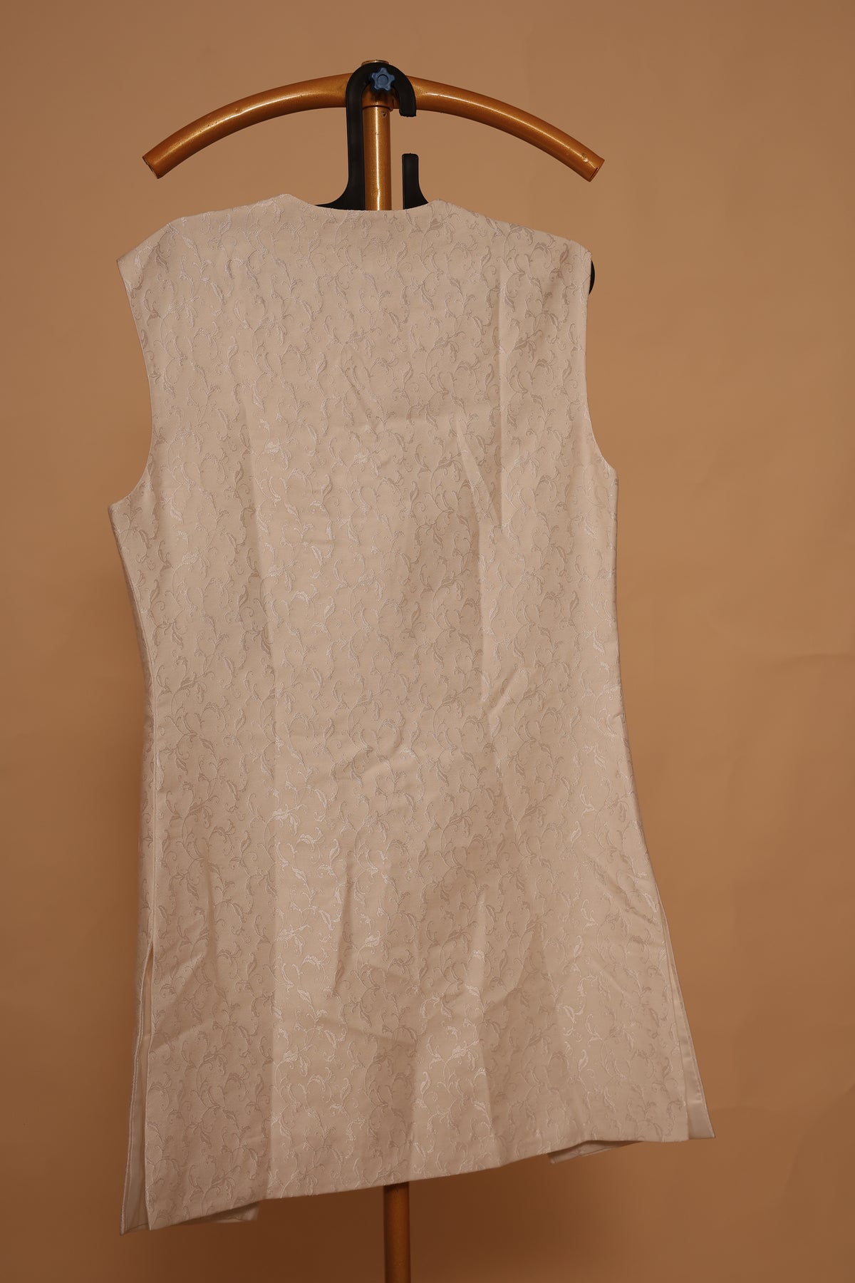 Men’s Ivory Jacquard Asymmetric Waistcoat