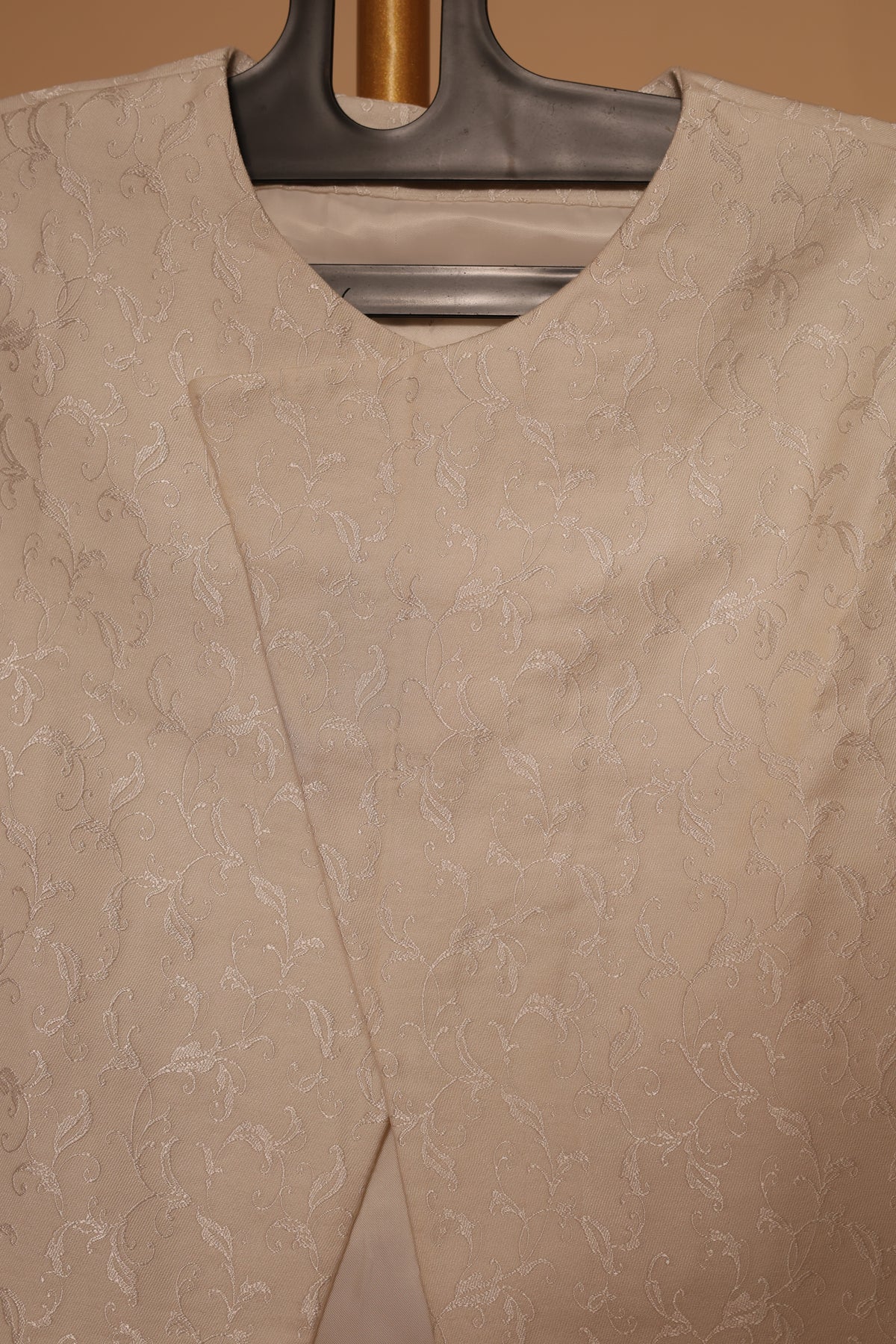 Men’s Ivory Jacquard Asymmetric Waistcoat