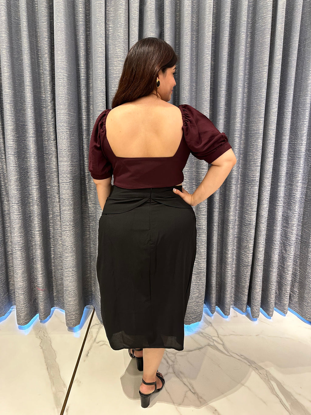 Twist-Detail Berry Crop Blouse Paired with Overlap Pleat Black Skirt