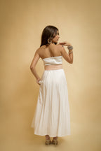 Elegant Off-White Sleeveless Gown