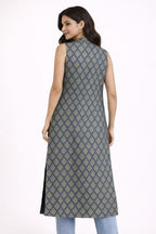 The Fusion Edit: Blue Geometric Long Shrug