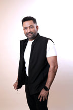 Brown Men’s Sleeveless High-Neck Zipper Jacket