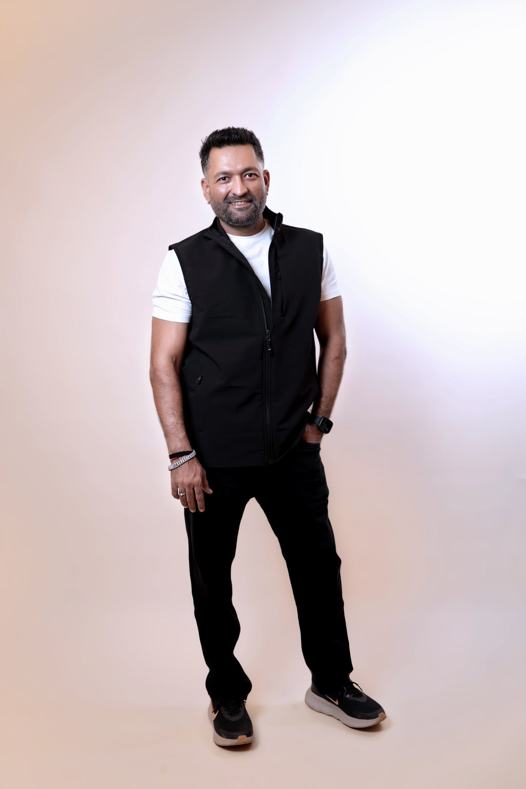 Brown Men’s Sleeveless High-Neck Zipper Jacket