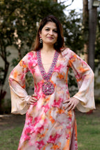 Graceful Printed V-Neck Ethnic Set