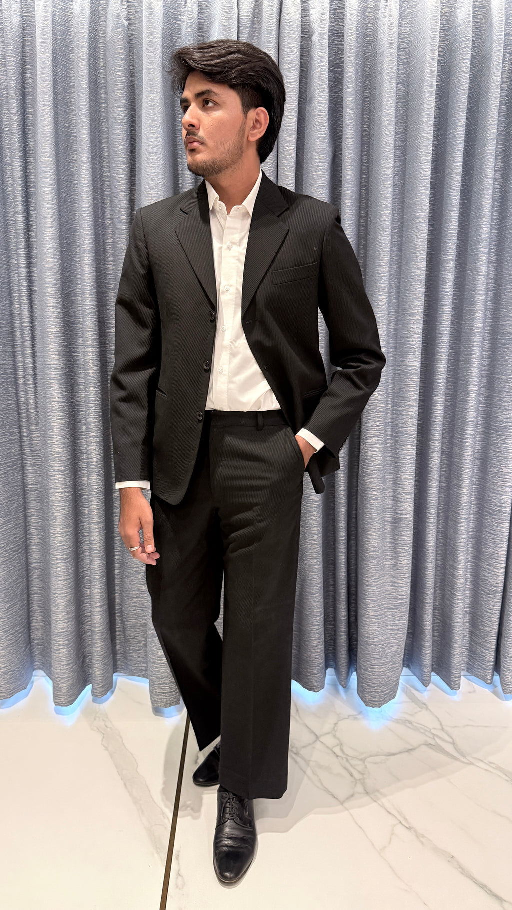 Structured Black Suit Set – Timeless Formal Aesthetic