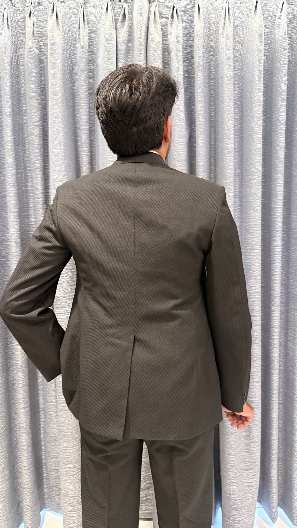 Structured Black Suit Set – Timeless Formal Aesthetic