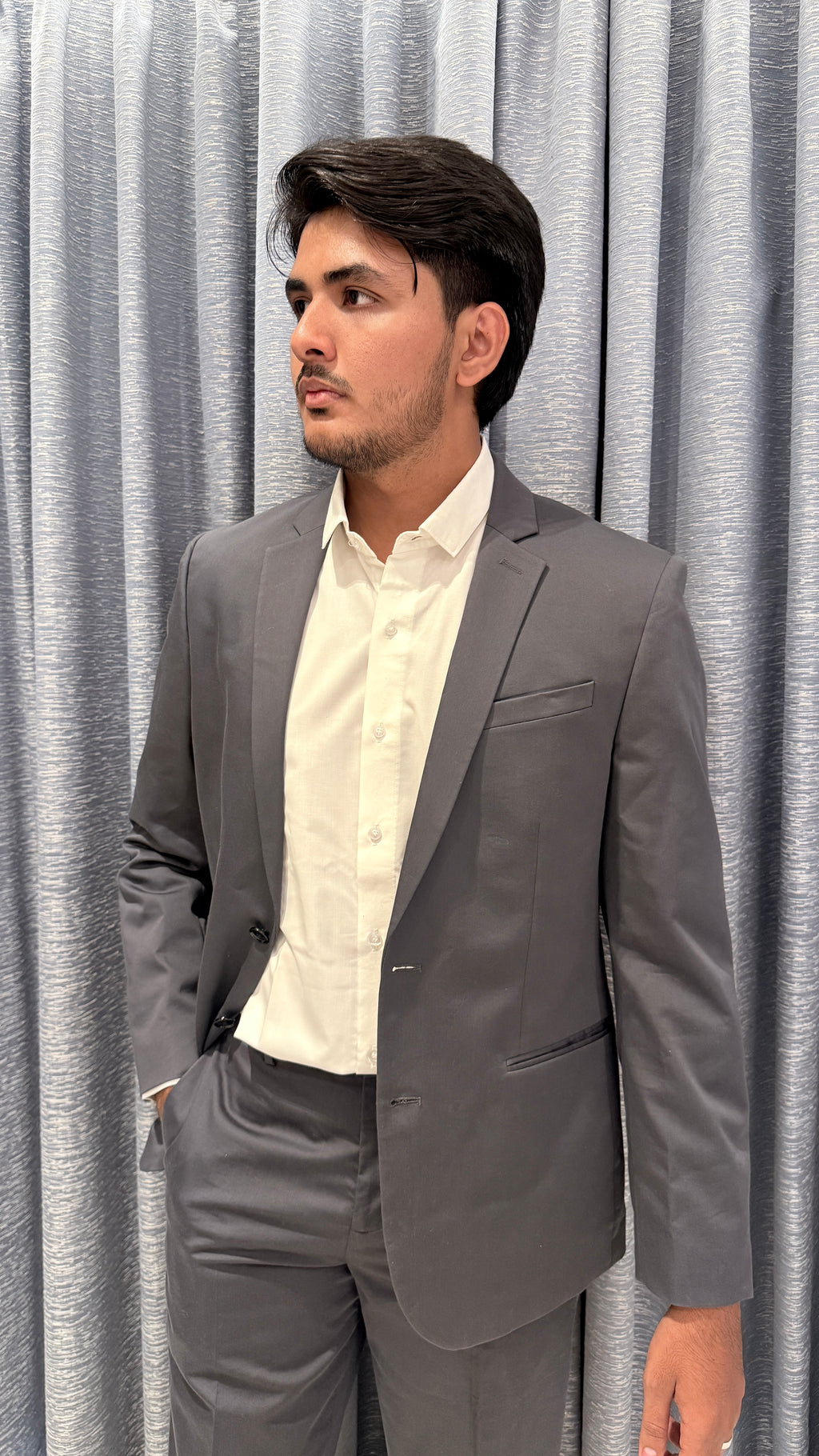 Sleek Slate Grey Two-Piece Suit – Slim-Fit Blazer & Trousers