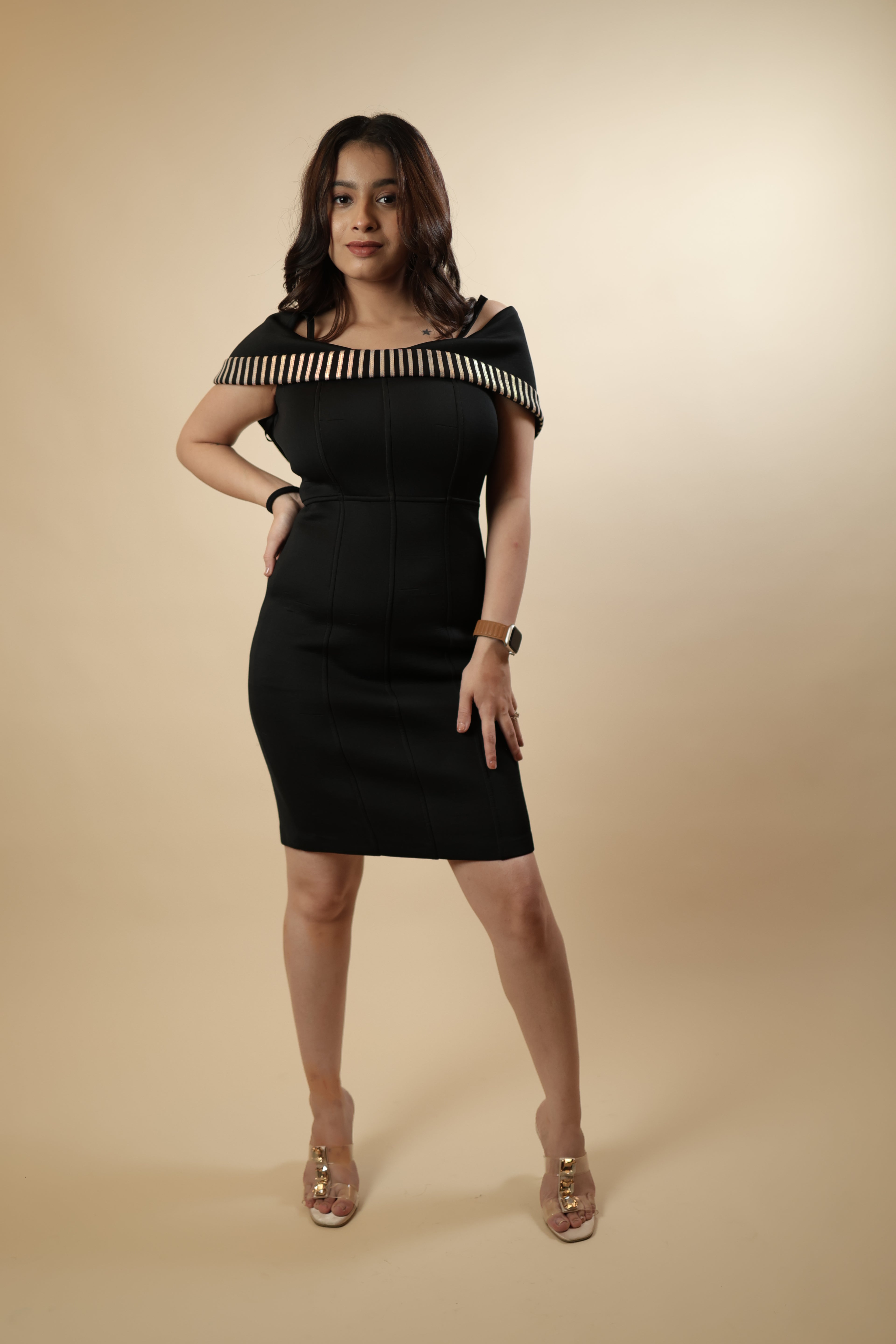 Elegant Off-Shoulder Black Bodycon Dress