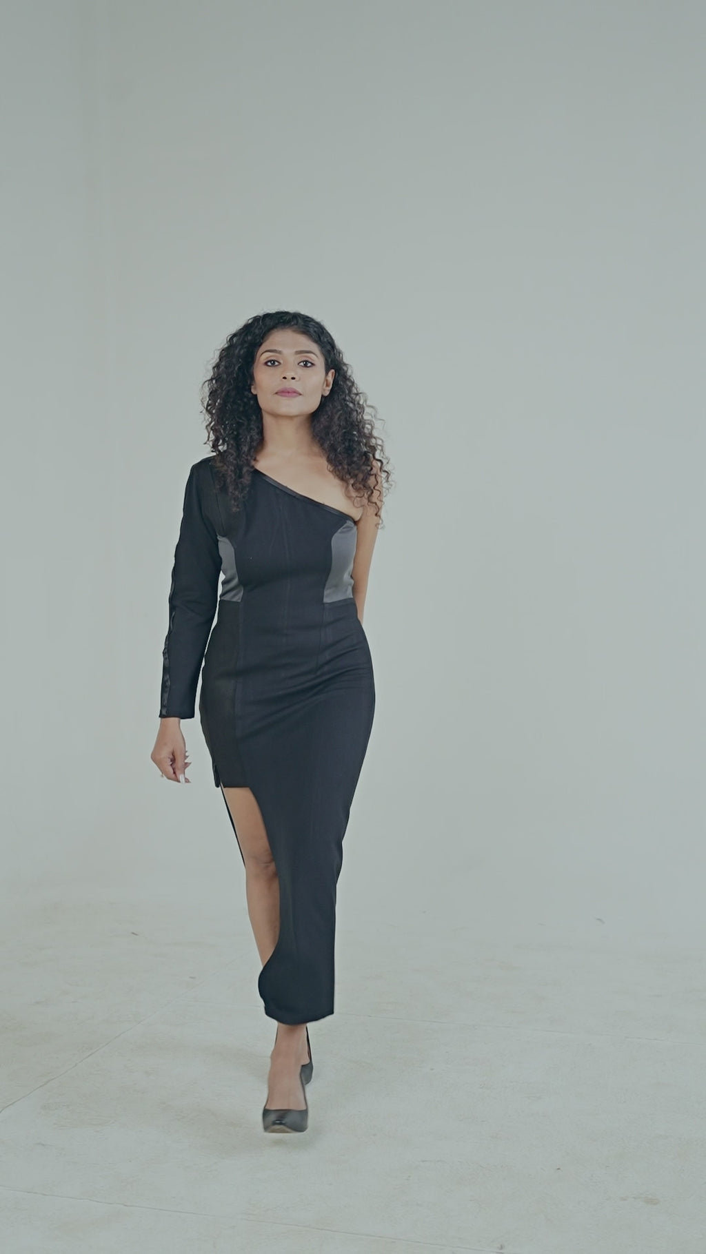 Sleek Noir One-Sleeve Gown