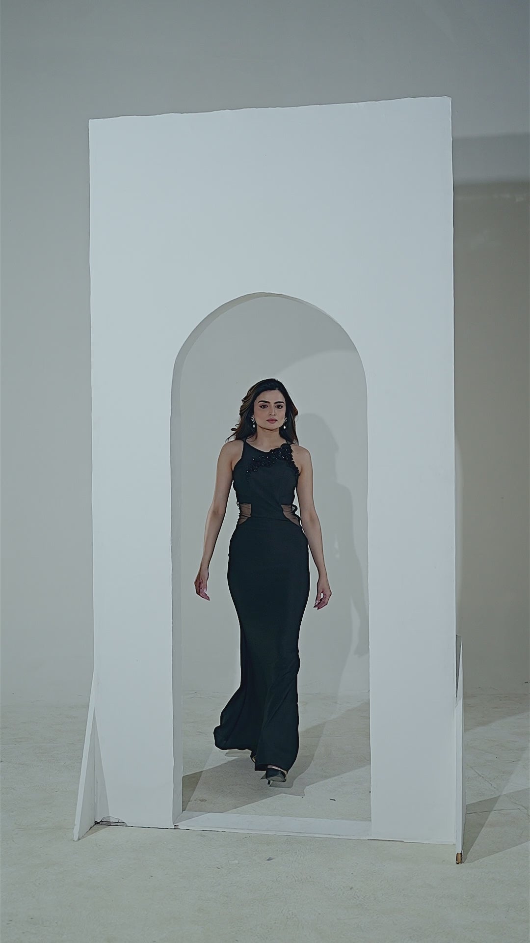 Chic Black Evening Gown