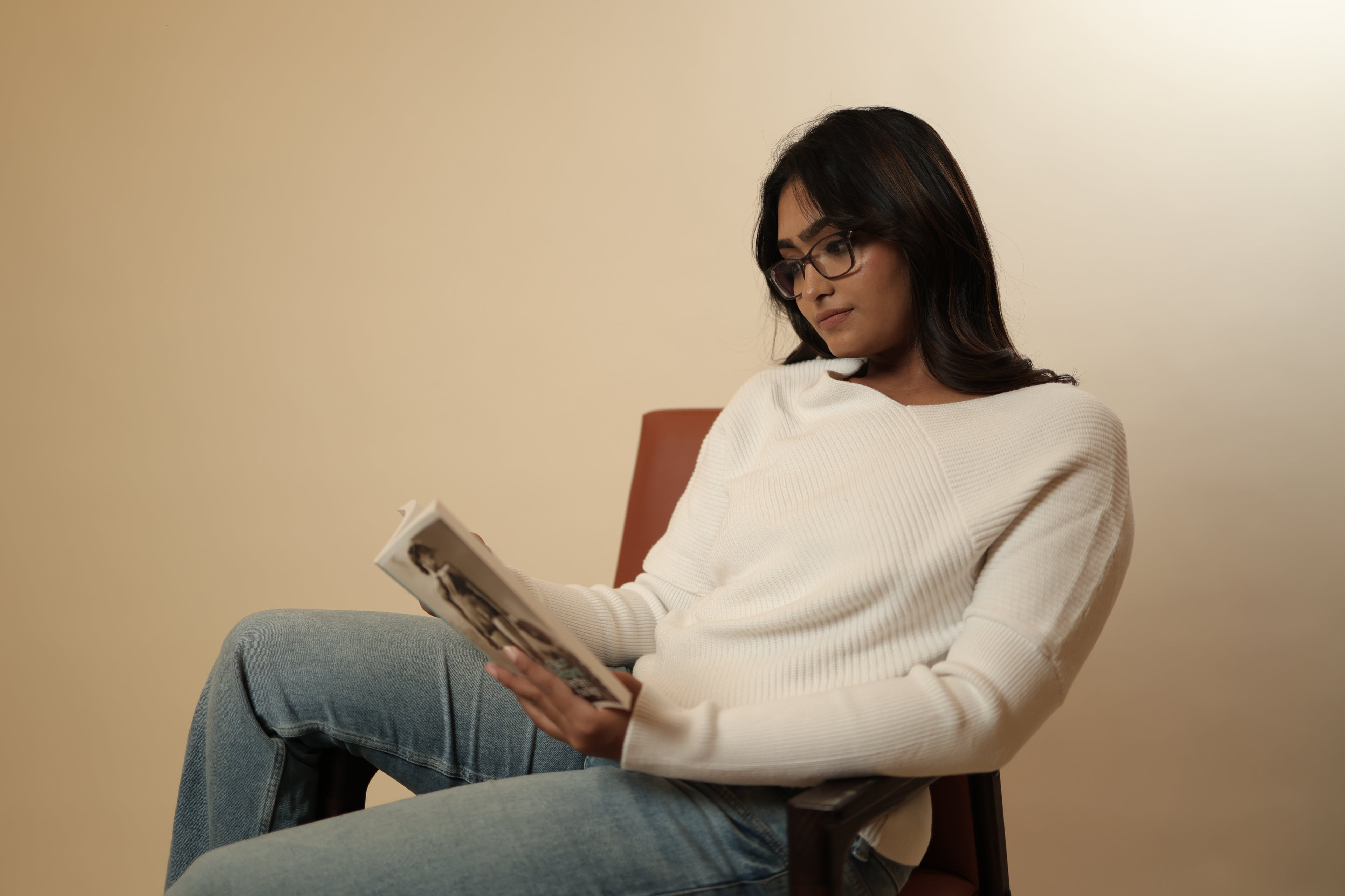 White Off-Shoulder Knitted Sweater