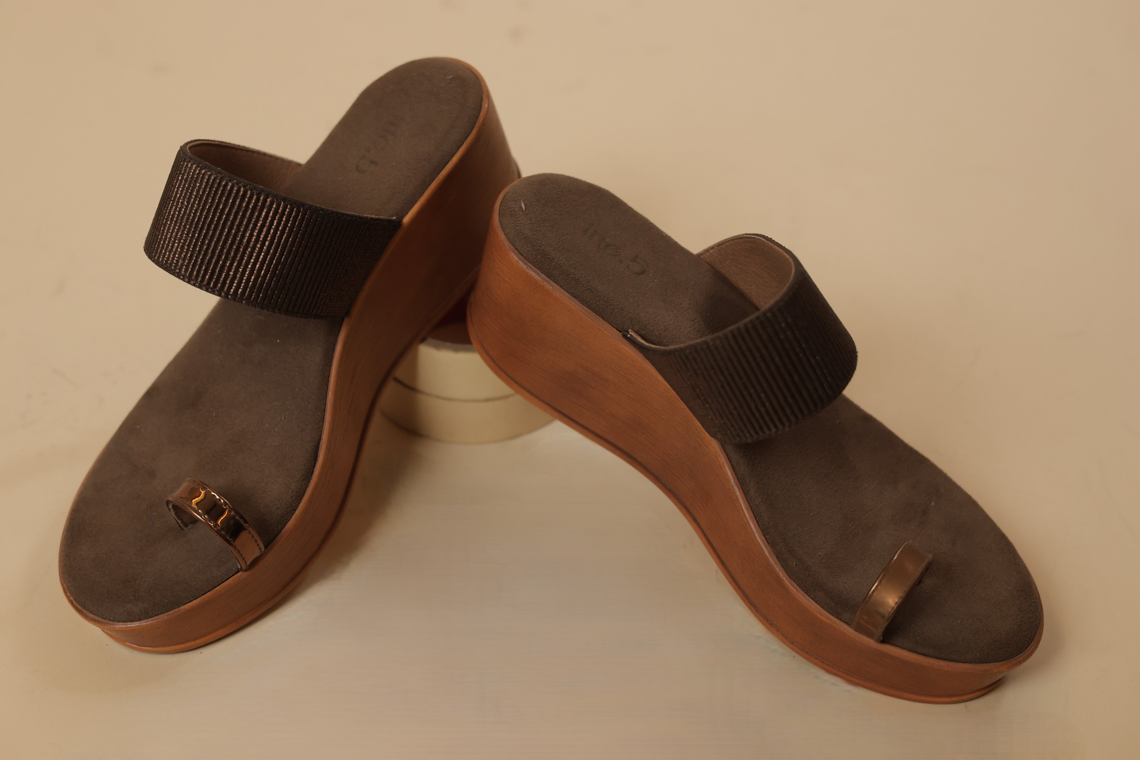 Brown Platform Toe-Ring Slip-On Sandals for Women