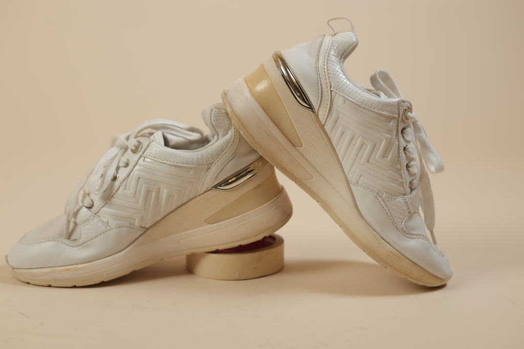 Neutral Tone Lace-Up Fashion Sneakers