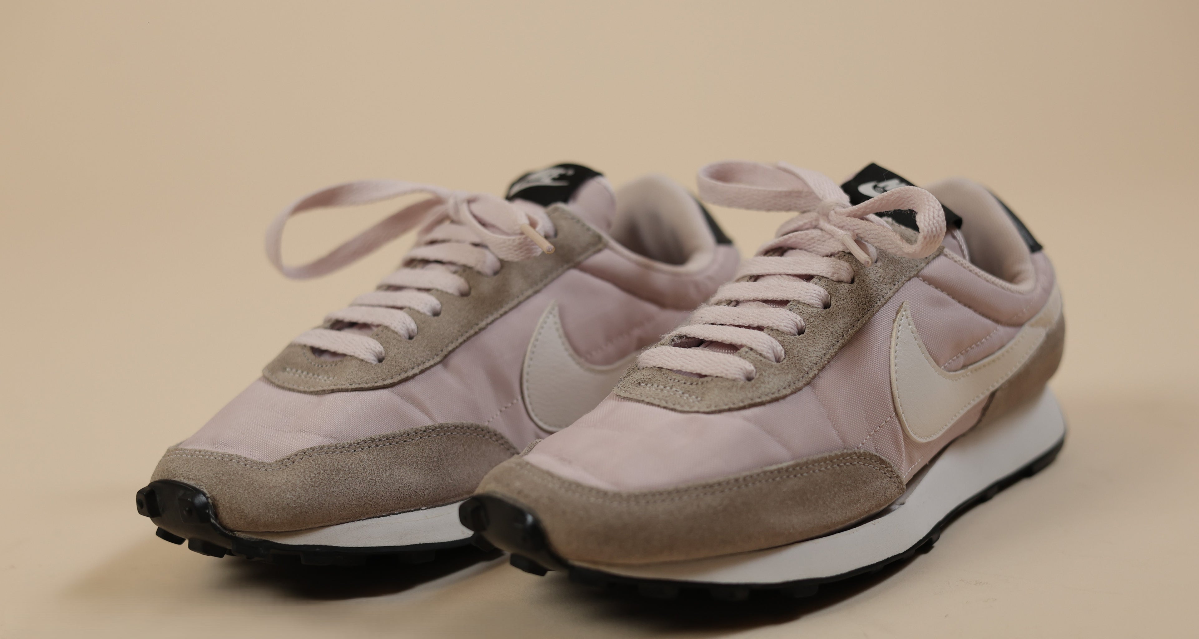 Retro Running Sneakers - Pink and Neutral Tones