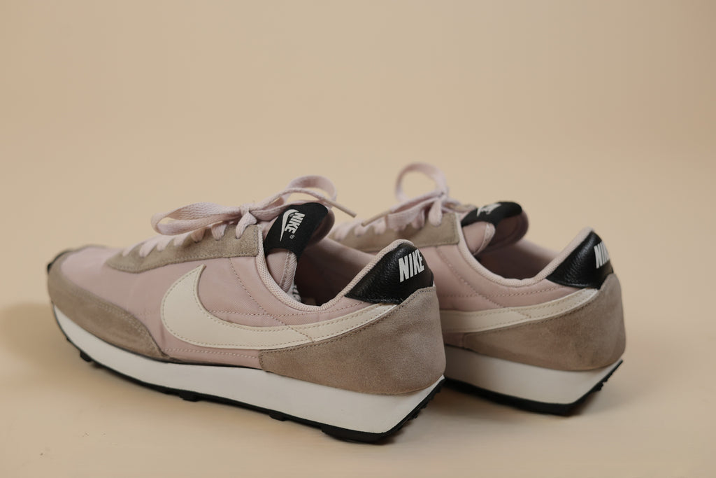 Retro Running Sneakers - Pink and Neutral Tones