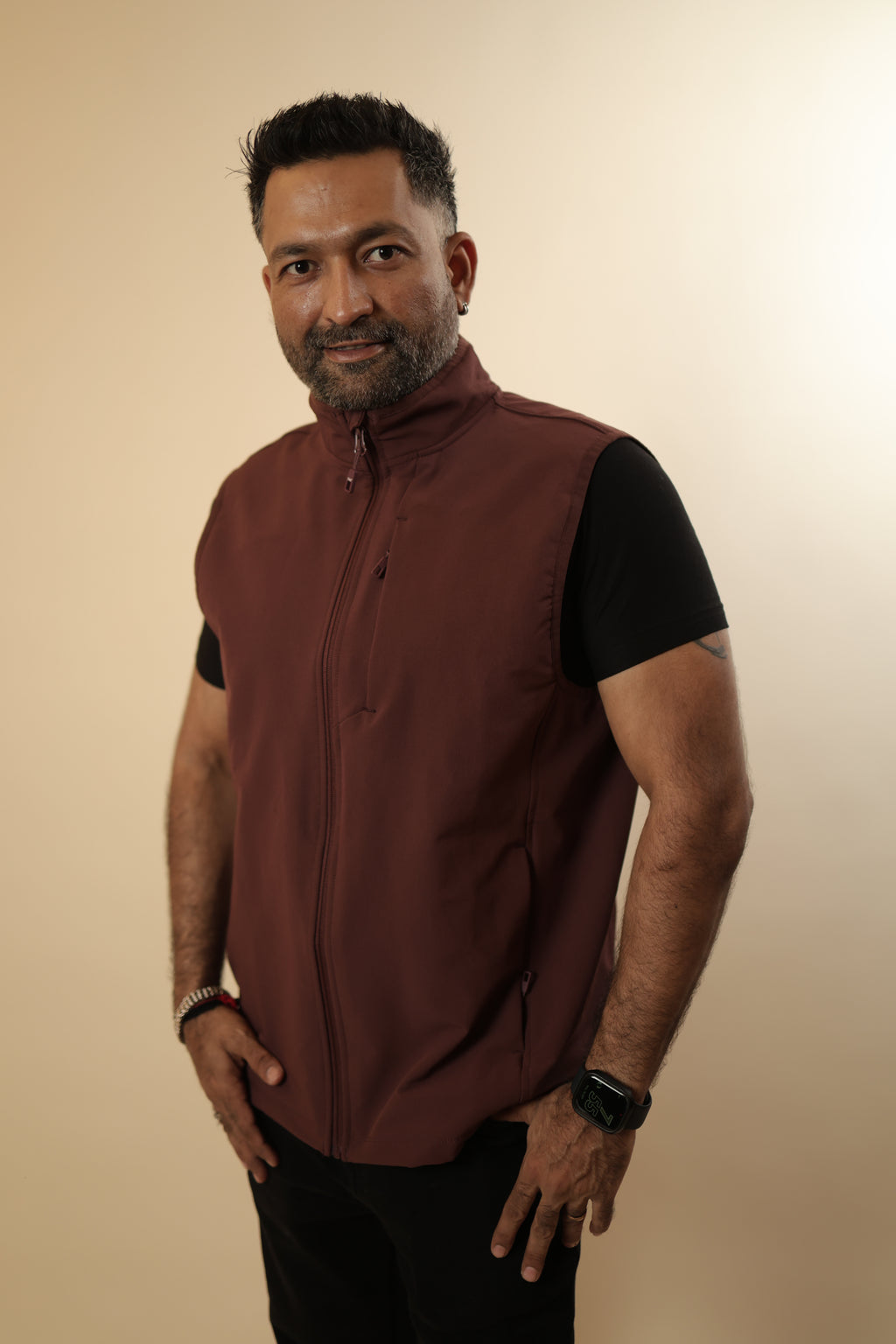 Brown Men’s Sleeveless High-Neck Zipper Jacket