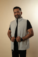 Off White Men’s Sleeveless High-Neck Zipper Jacket